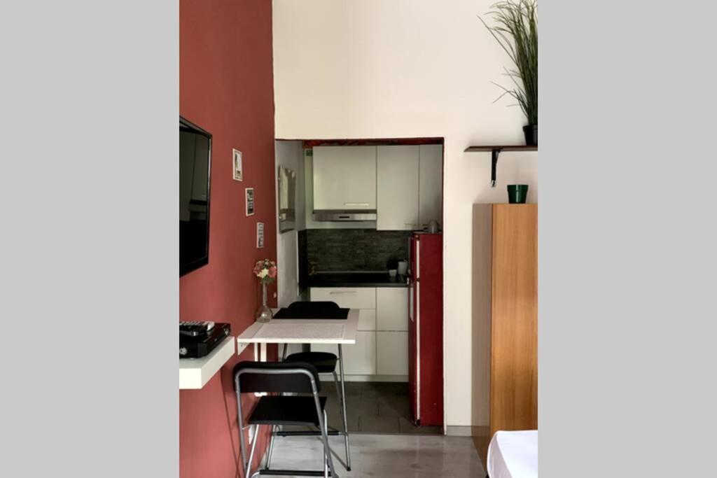 "Little Sicilian Home"-Room With A Private Bathroom & Kitchen -Fridge - And Shared A Beautiful Terrace On Hostel Taormina Center 外观 照片