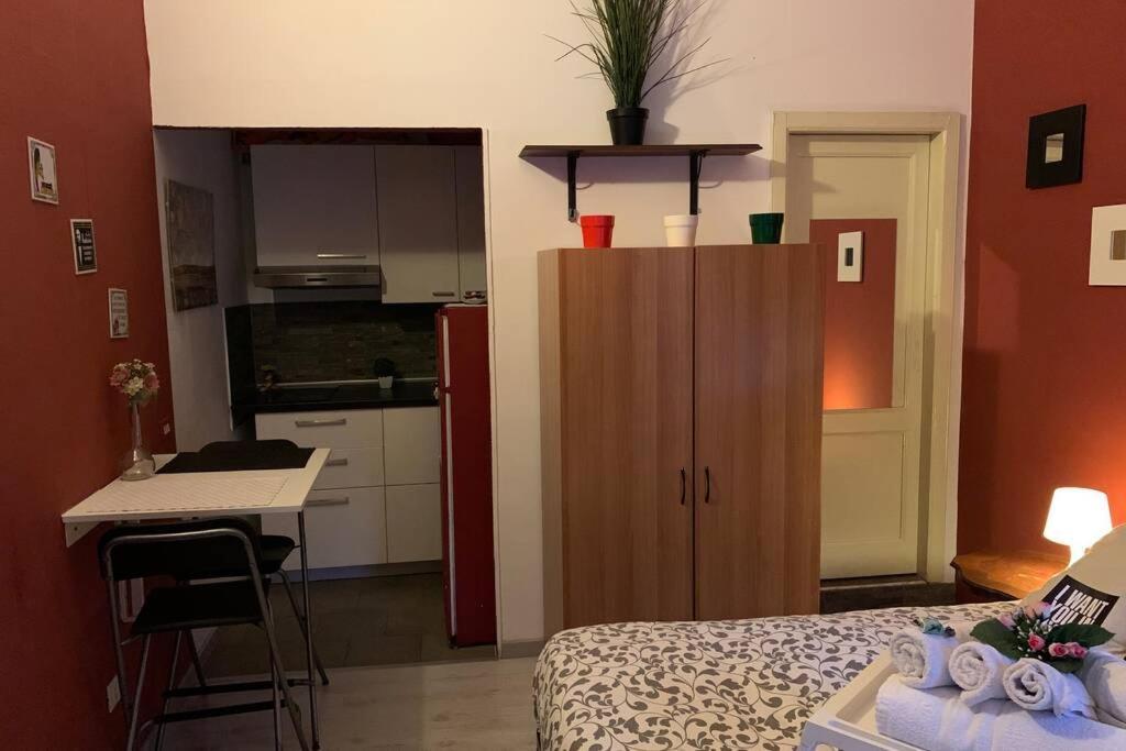 "Little Sicilian Home"-Room With A Private Bathroom & Kitchen -Fridge - And Shared A Beautiful Terrace On Hostel Taormina Center 外观 照片