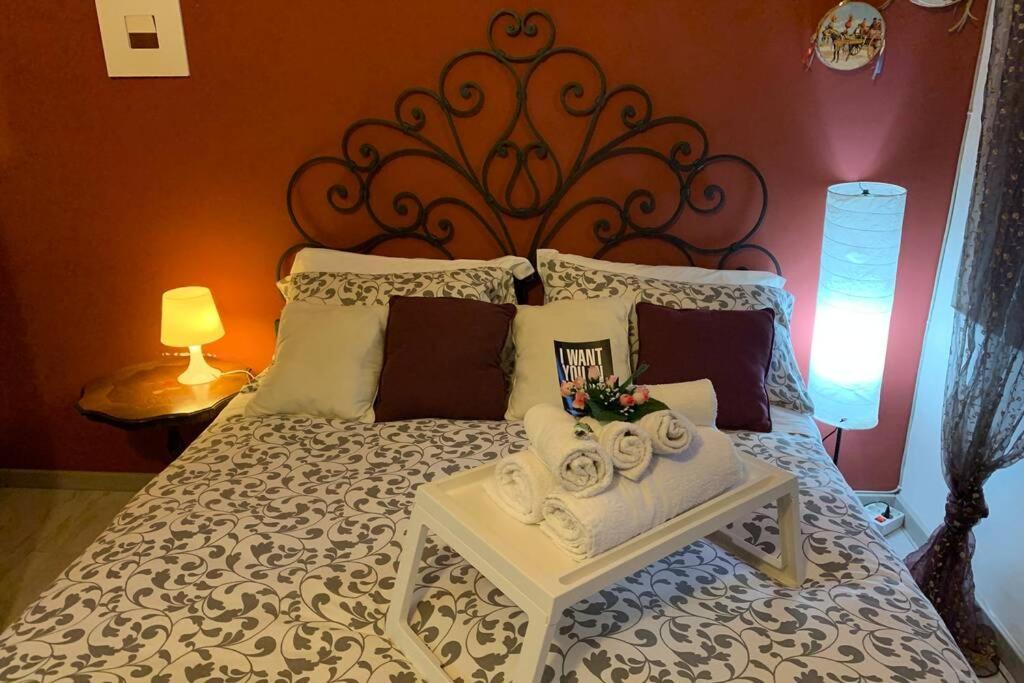 "Little Sicilian Home"-Room With A Private Bathroom & Kitchen -Fridge - And Shared A Beautiful Terrace On Hostel Taormina Center 外观 照片