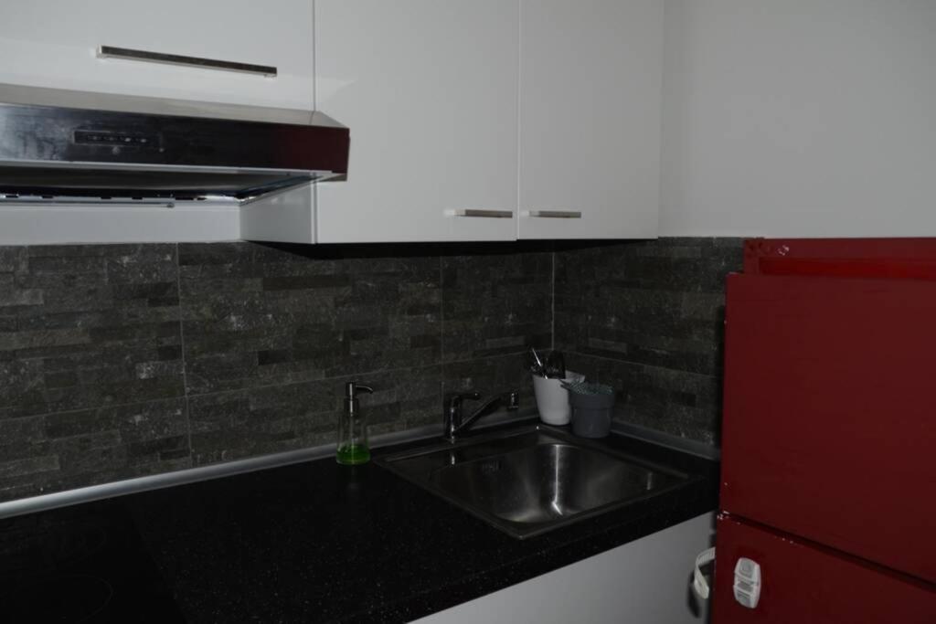 "Little Sicilian Home"-Room With A Private Bathroom & Kitchen -Fridge - And Shared A Beautiful Terrace On Hostel Taormina Center 外观 照片